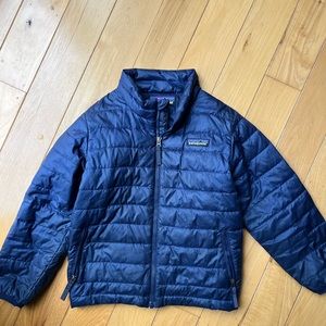 Patagonia Toddler down jacket. Navy blue size 4T
